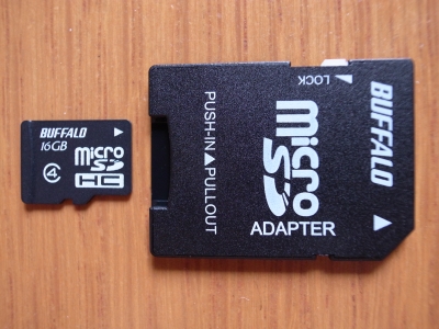 バッファロー　microSDHCカード＋アダプタ